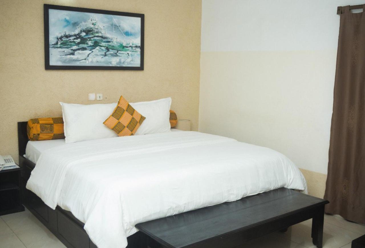 Hotel Seaside لومي المظهر الخارجي الصورة