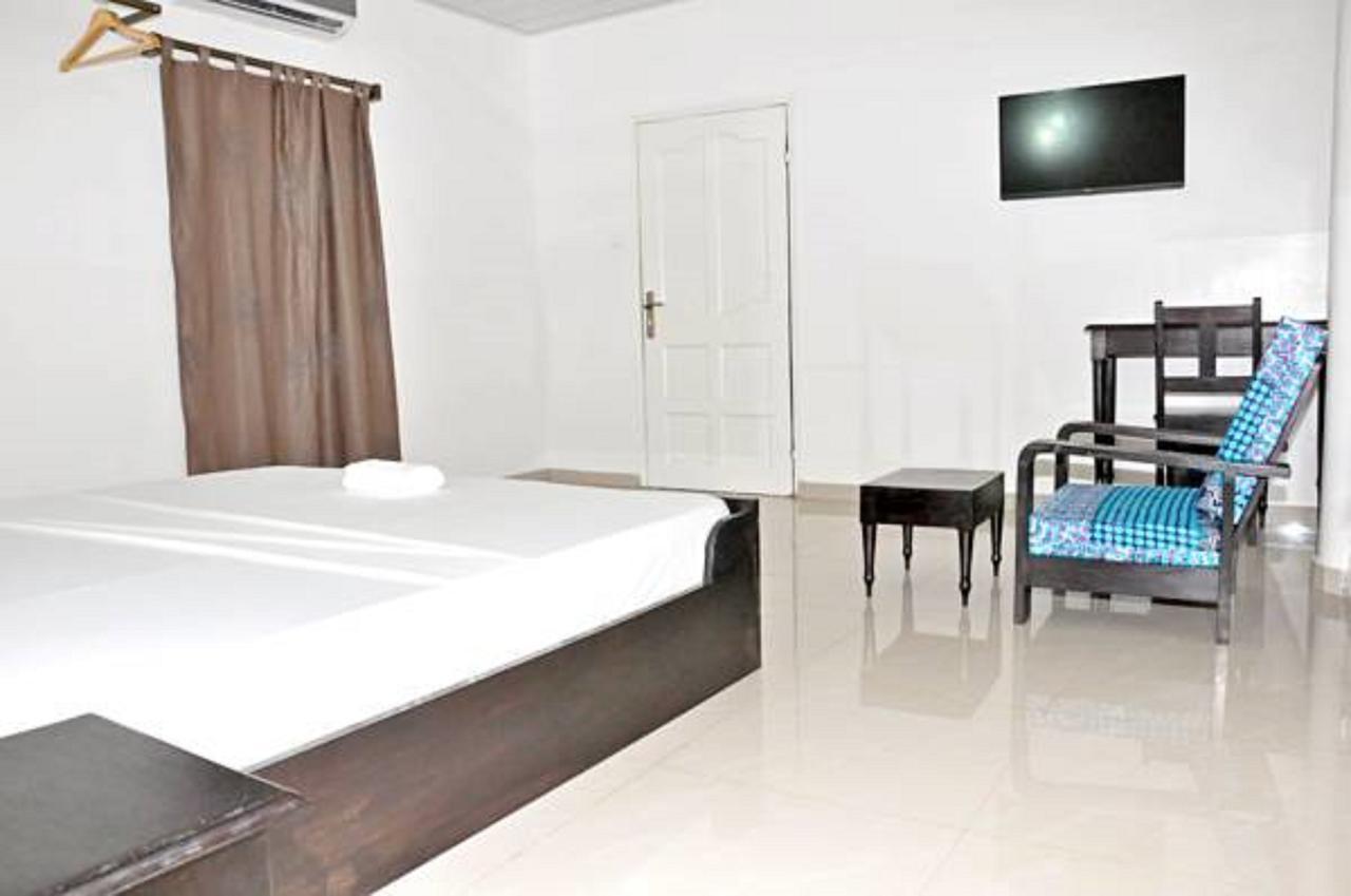 Hotel Seaside لومي المظهر الخارجي الصورة