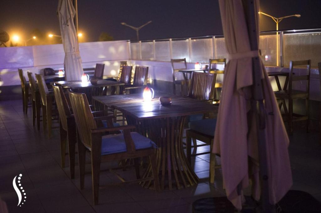 Hotel Seaside لومي المظهر الخارجي الصورة